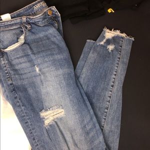 ONLY WORN ONCE! Skinny jeans!